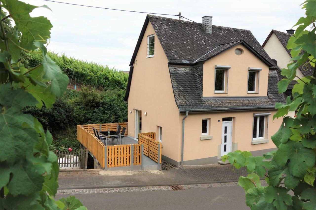 Ferienhaus am Moselsteig Ürzig Exterior foto